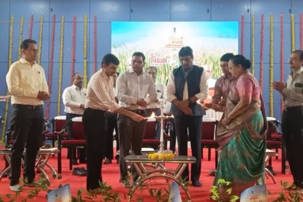 જૂનાગઢ કૃષિ યુનિવર્સિટી ખાતે જિલ્લા કક્ષાના કૃષિ વિકાસ દિવસ અને રવિ કૃષિ મહોત્સવની ઉજવણી