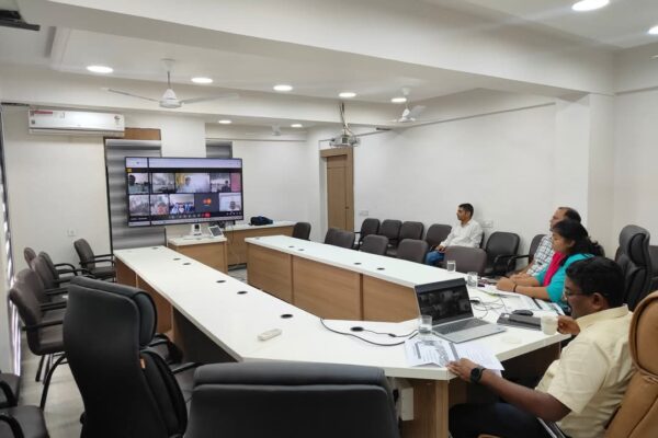 દાહોદ જિલ્લા ચૂંટણી અધિકારી અને કલેકટરશ્રી યોગેશ નિરગુડેના અધ્યક્ષ સ્થાને જીલ્લાના તમામ BLOs ની વર્ચ્યુઅલ તાલીમ યોજાઈ