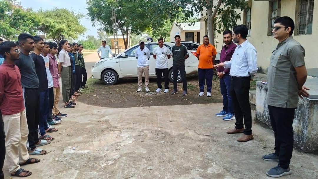 દાહોદ ખાતે ‘આપદા મિત્રો’ની તાલીમ શિબિર યોજાઈ