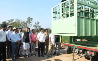 માંડવી તાલુકાના ખોડાંબા ગામે રૂ.૨ કરોડના ખર્ચે નવનિર્મિત દિપડાઓ માટેના રેસ્કયુ સેન્ટર અને પ્રાથમિક આરોગ્ય કેન્દ્રનું લોકાર્પણ કરતા વન અને પર્યાવરણ મંત્રી અર્જુનભાઈ મોઢવાડિયા