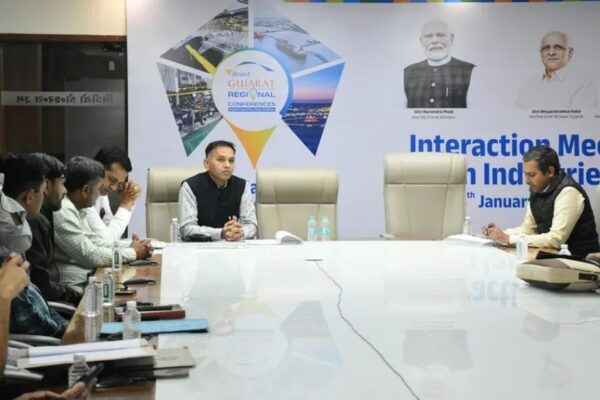 કરુણા અભિયાનઃ સુરક્ષિત ઉત્તરાયણ ઉજવીએ, પક્ષીઓનો જીવ બચાવીએ 🕊️