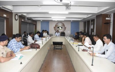 સુરત જિલ્લા રોડ સેફ્ટી કાઉન્સિલની બેઠક જિલ્લા કલેક્ટર ડો.સૌરભ પારધીના અધ્યક્ષસ્થાને મળી