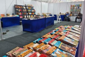 સુરતના પુસ્તક મેળામાં ‘અમર ચિત્રકથા’ સ્ટોલે વાચનરસિકોમાં આકર્ષણ જમાવ્યું