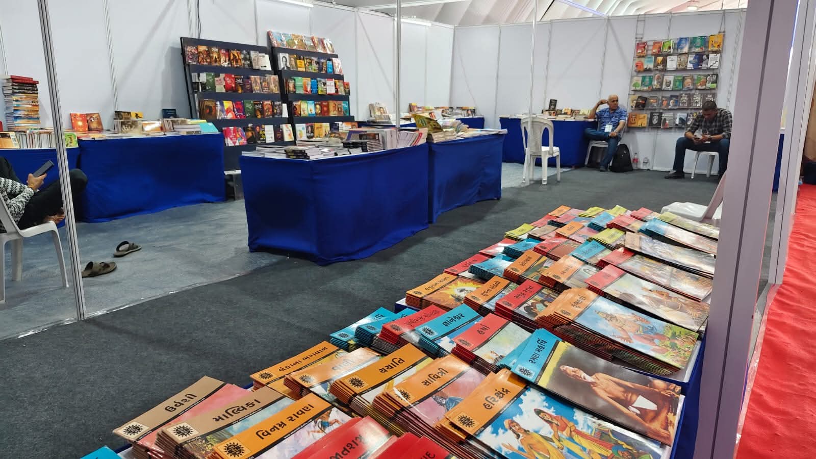 સુરતના પુસ્તક મેળામાં ‘અમર ચિત્રકથા’ સ્ટોલે વાચનરસિકોમાં આકર્ષણ જમાવ્યું