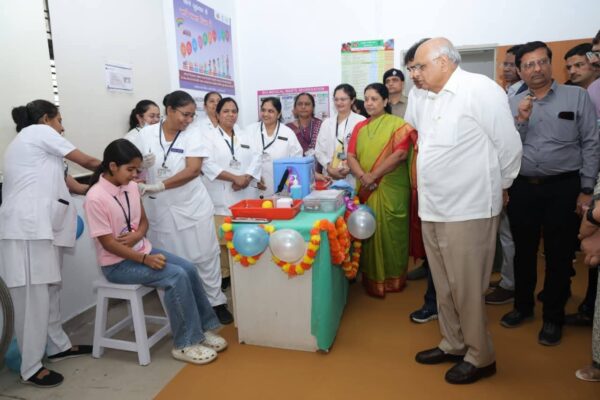 સર્વાઇકલ કેન્સરથી દીકરીને બચાવીએ, સમયસર HPV રસી મુકાવીએ; રાજ્ય સરકાર દ્વારા અંદાજે 5.50 લાખ કિશોરીઓને રસી આપવાનું લક્ષ્ય