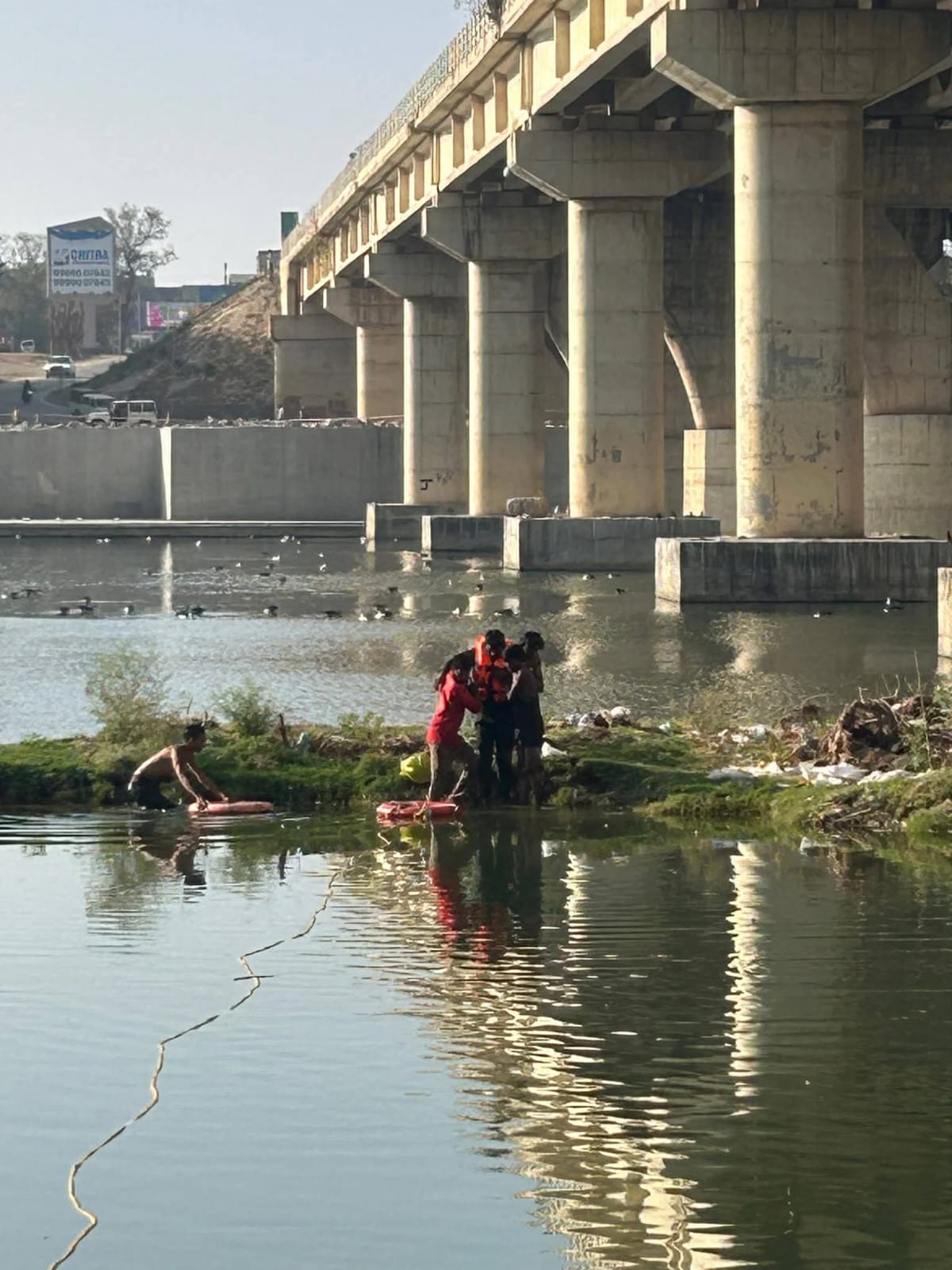 ગાંધીનગર ફાયર બ્રિગેડની જાંબાઝી: સતર્કતા અને ત્વરિત કામગીરીથી એક જ સપ્તાહમાં ત્રણ અમૂલ્ય જીવ બચાવાયા